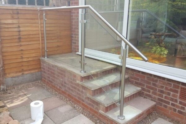 Glass-balustrading-03 Glass-balustrading-03